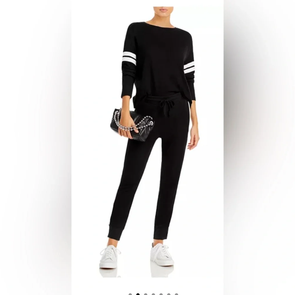 NWT aqua athletic by Bloomingdales XS black with white stripe knit set - Picture 7 of 7